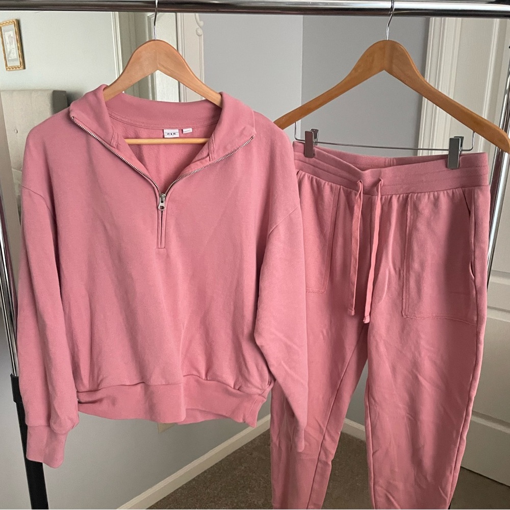 Gap sweatsuit
